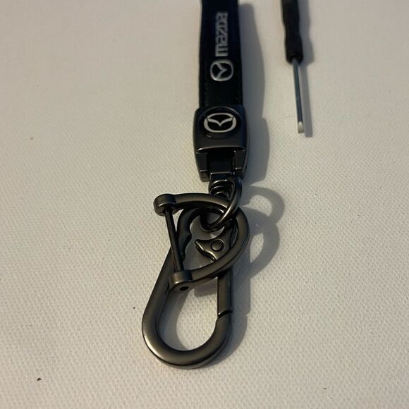 Mazda keyfob Keychain in Black Leather NWT - Picture 3 of 4